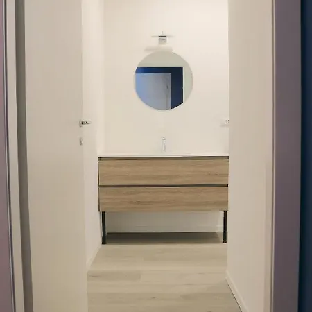 Appartement Smart And Comfy - Via Repubblica Di San Marino Milan